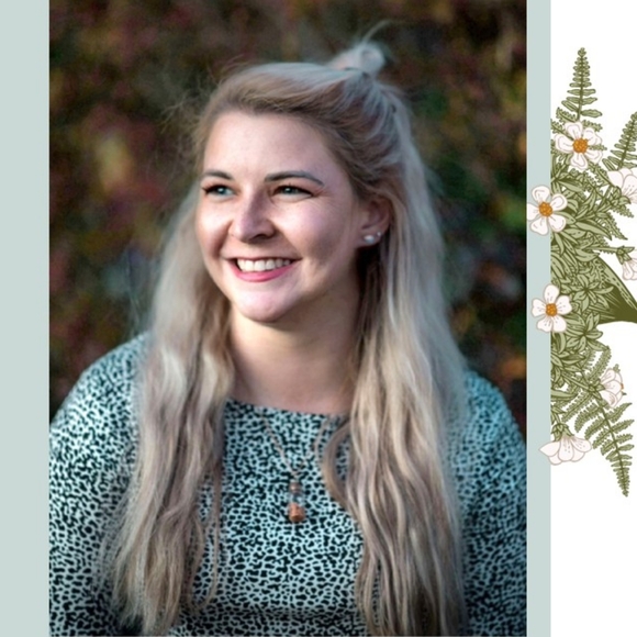 Meet your Posher, Aimee - Picture 2 of 2